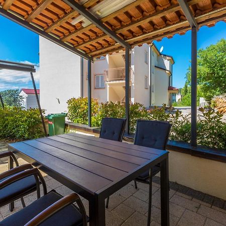 Pupic Apartamento Dramalj Exterior foto