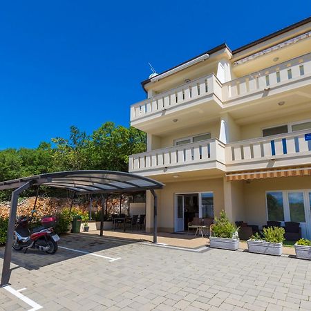 Pupic Apartamento Dramalj Exterior foto