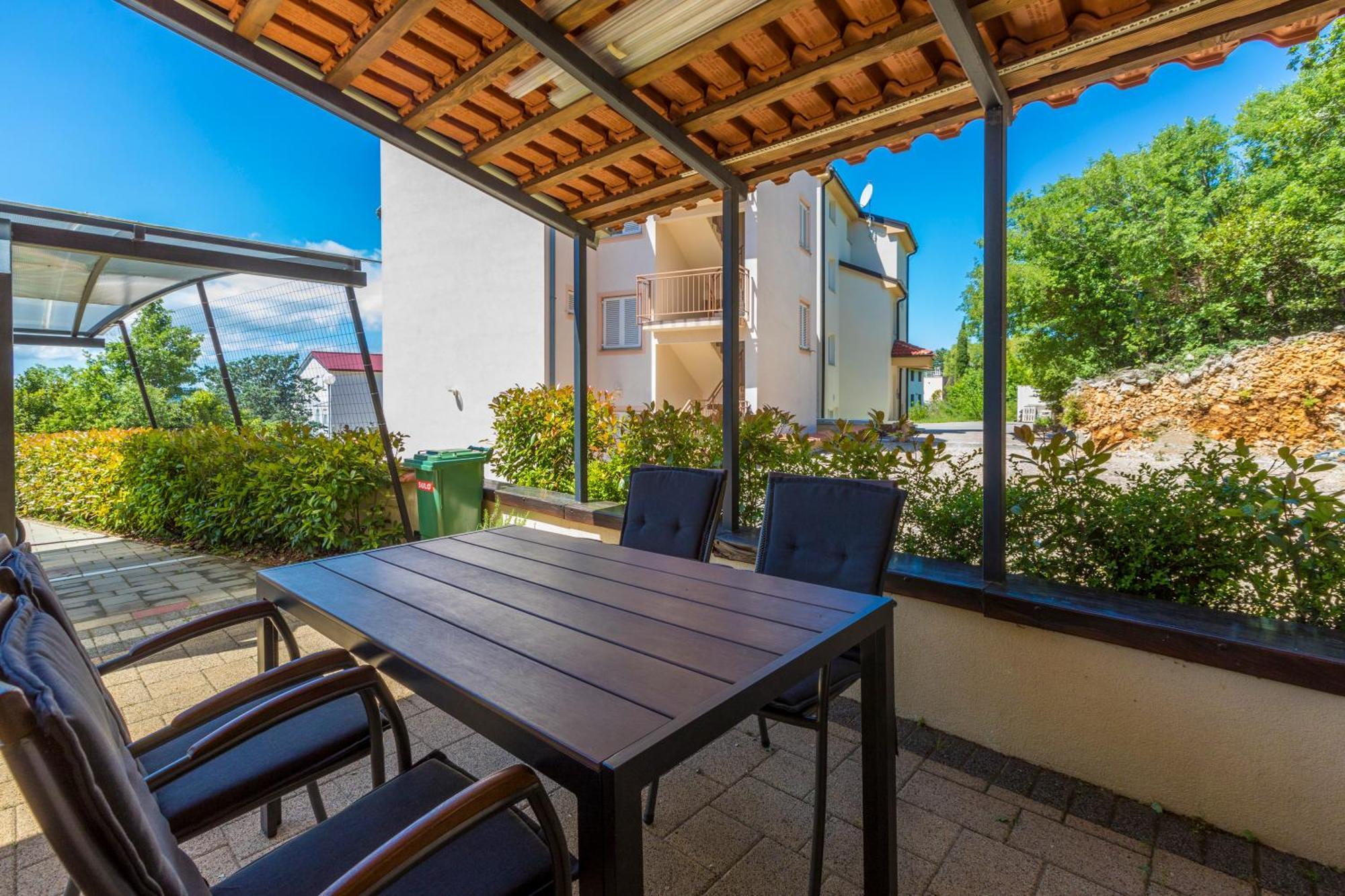 Pupic Apartamento Dramalj Exterior foto